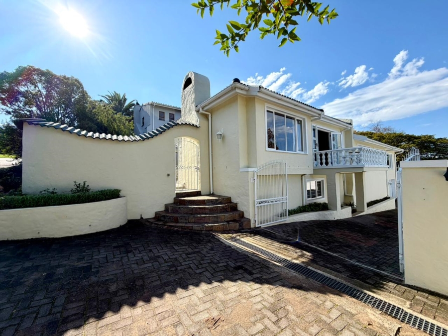 3 Bedroom Property for Sale in Costa Sarda Western Cape
